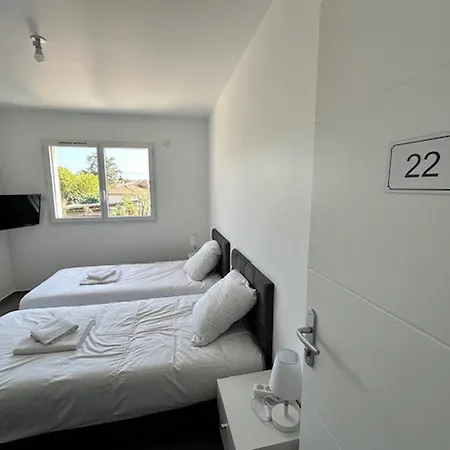 House 20 With 5 Bedrooms Lechaffardcom Апартаменты Satolas-et-Bonce